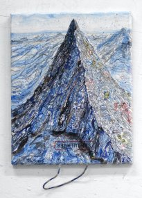 Thitz: UC mountain Finsteraarhorn, 2021, Acryl und Tüten auf Leinwand, 50 x 40 cm, 5400 Euro